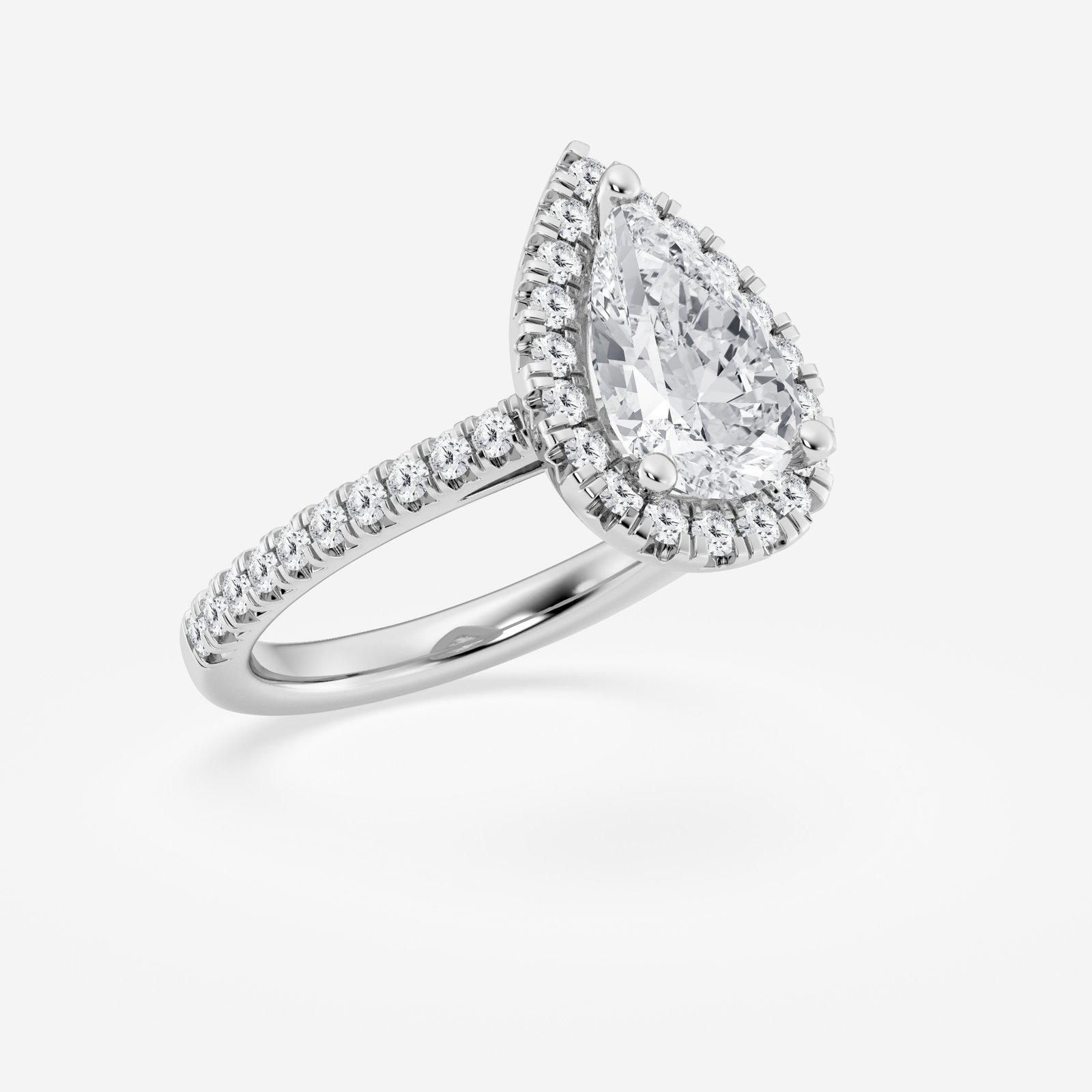 Pear-Shaped Halo with Pavé
